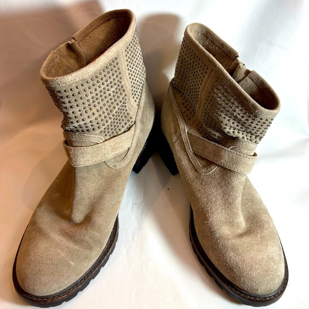 Coach Sz 8b Gates Moto Style Suede Ankle Boots Studded Chunky Sole Rounded Toe